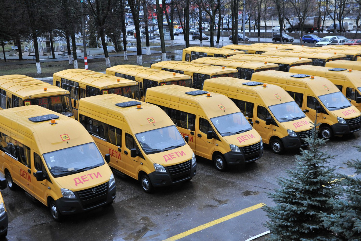 В Досчатое передали школьный автобус